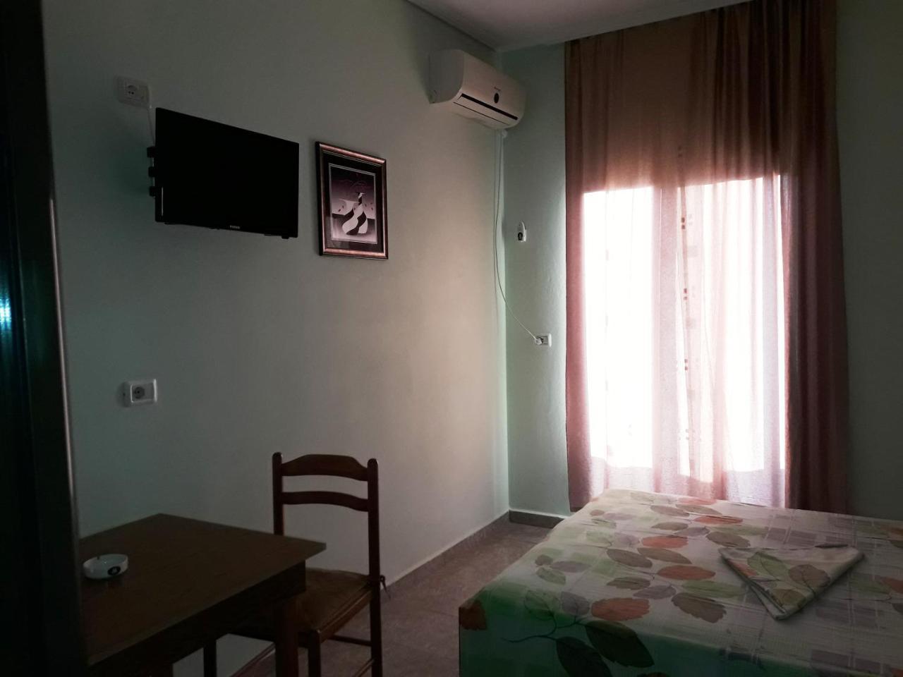Tani'S Guesthouse Ksamil Esterno foto