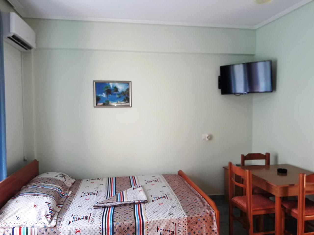 Tani'S Guesthouse Ksamil Esterno foto